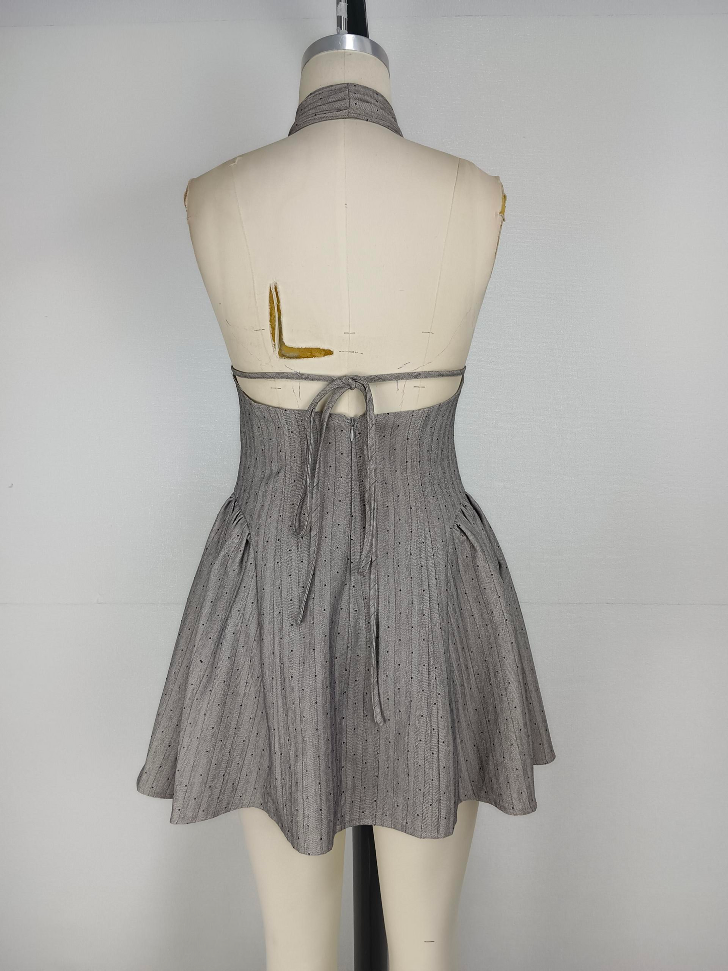 Grey hanging neck dress sexy backless spicy girl wind pressure pleated design dress