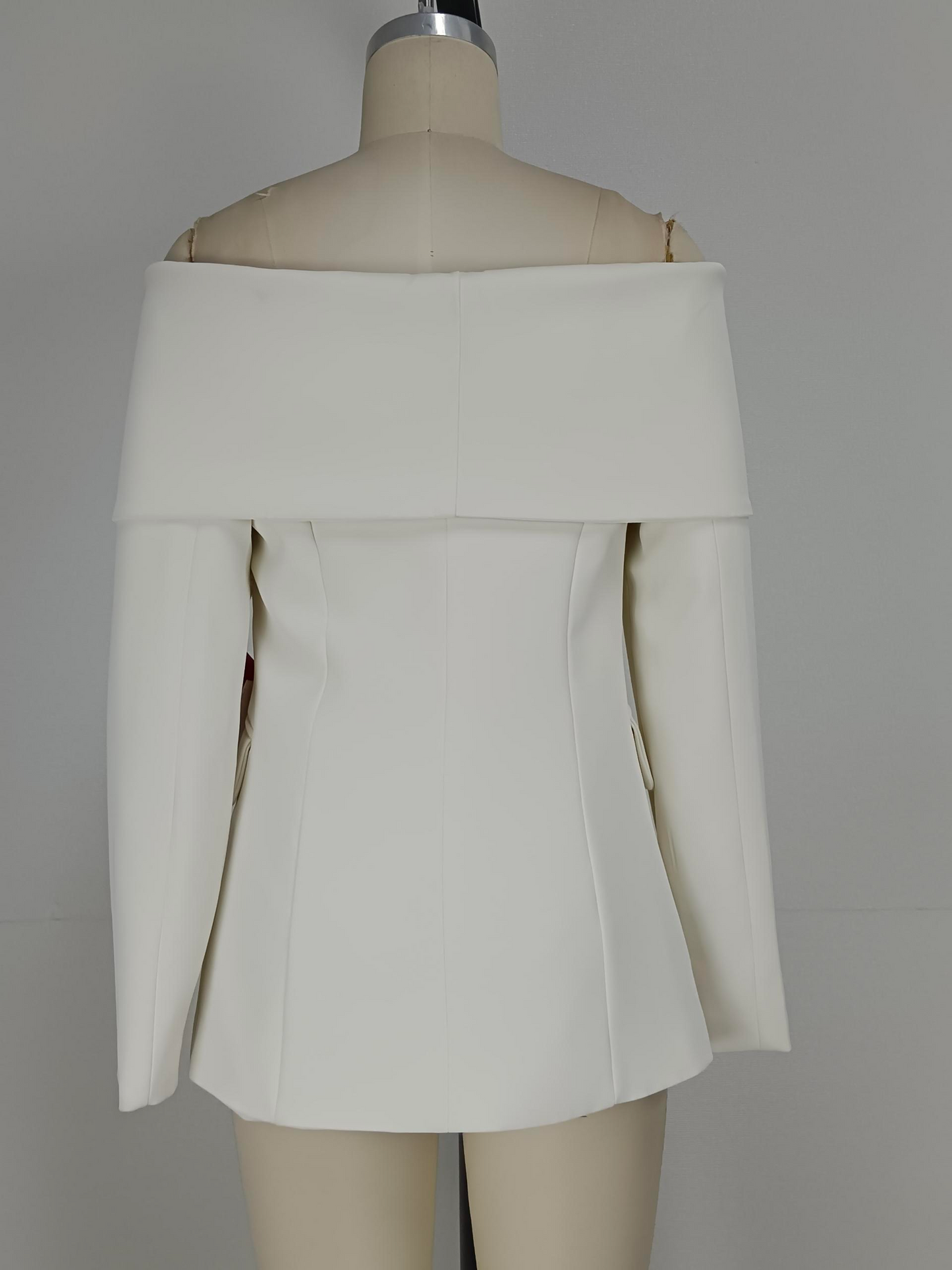 Off shoulder apricot colored suit Blazer with a niche design that exudes a slimming and long sleeved style