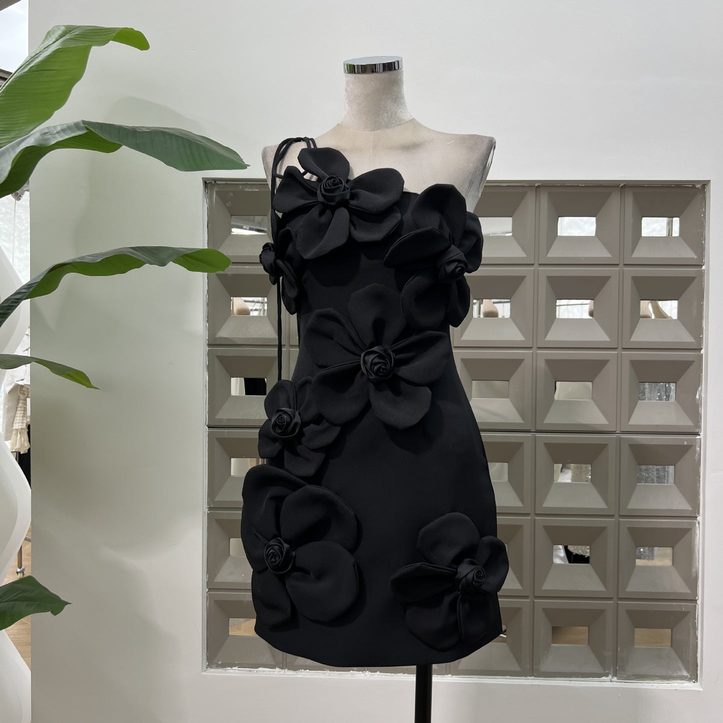 Summer Party Gentle and Western Style Hand sewn Flower Single Shoulder Slimming Dress