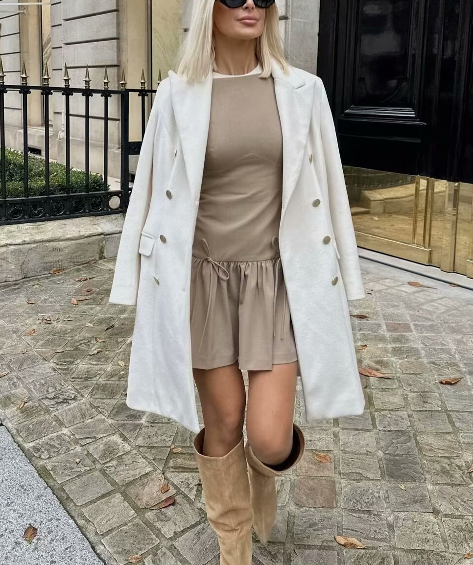 Elegant Sleeveless Pleated Mini Dress with Princess Line