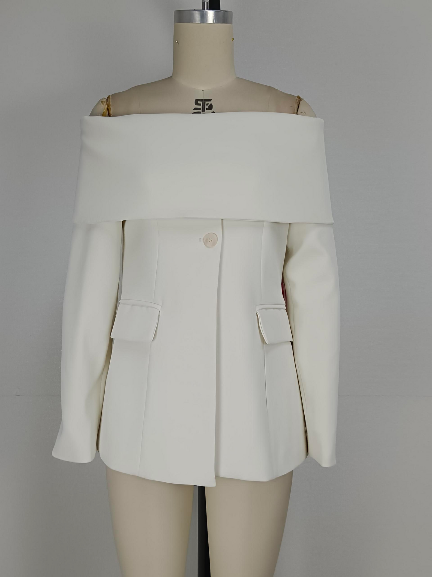 Off shoulder apricot colored suit Blazer with a niche design that exudes a slimming and long sleeved style