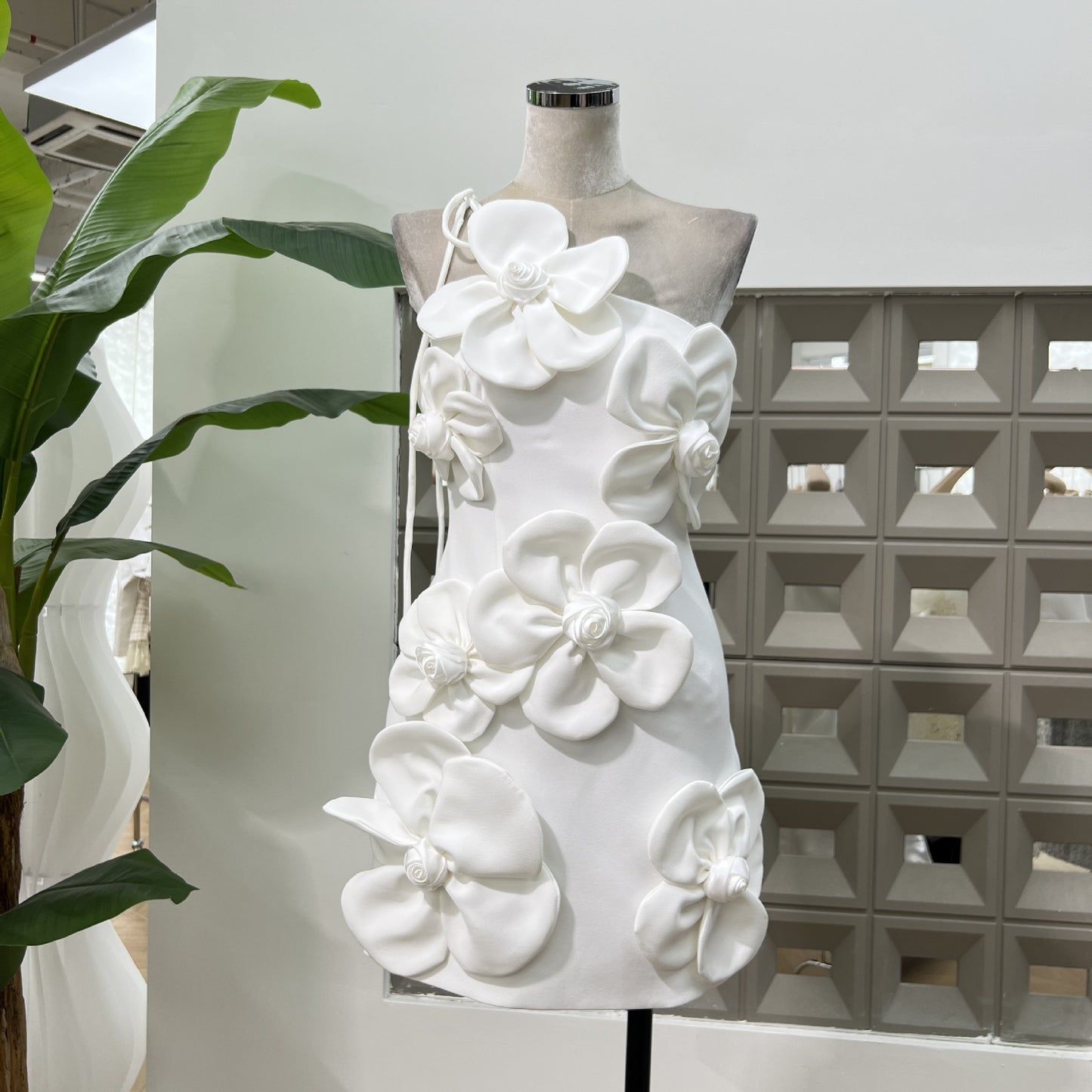 Summer Party Gentle and Western Style Hand sewn Flower Single Shoulder Slimming Dress