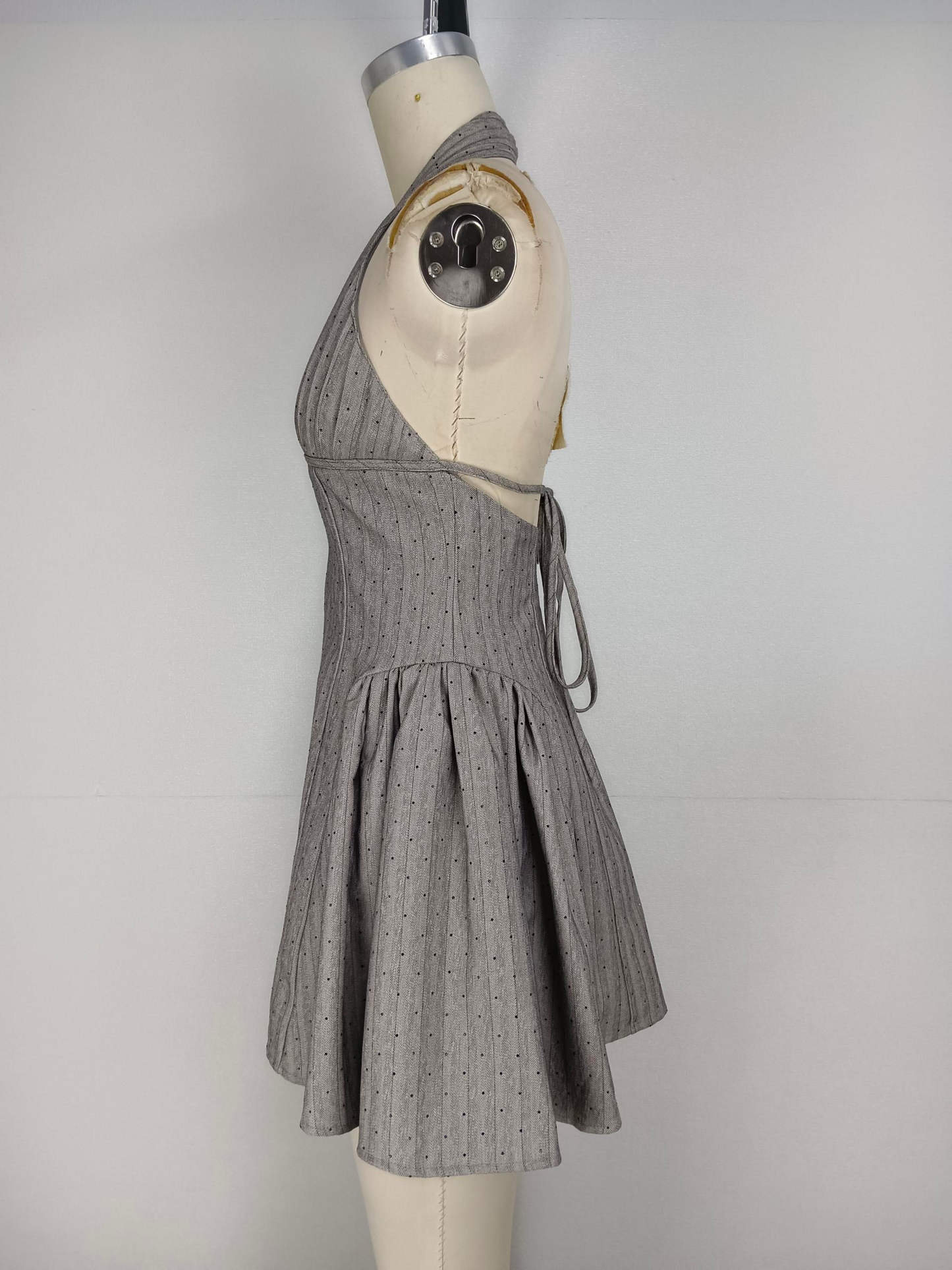 Grey hanging neck dress sexy backless spicy girl wind pressure pleated design dress